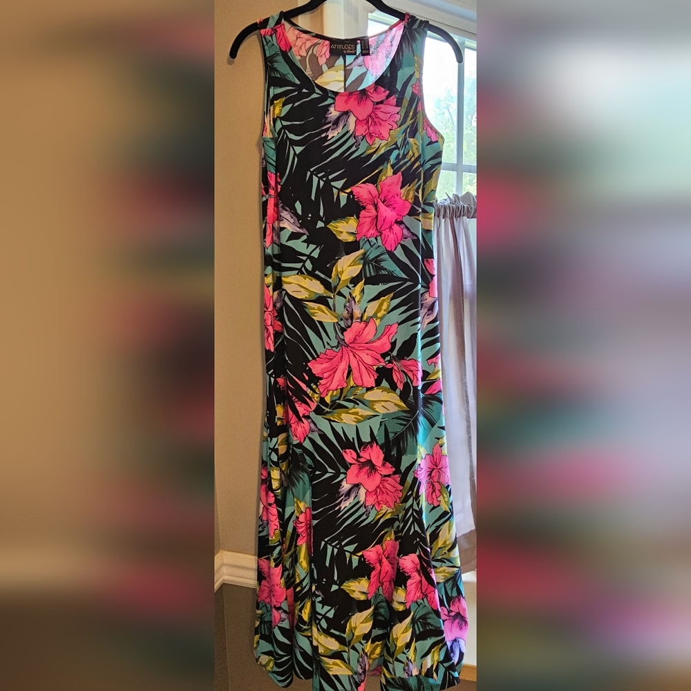 Maxi Dress - Picture 4 of 4